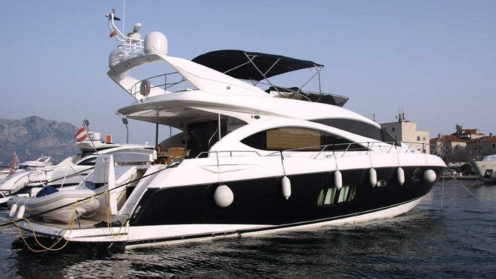 Экстерьер Sunseeker Manhattan 70