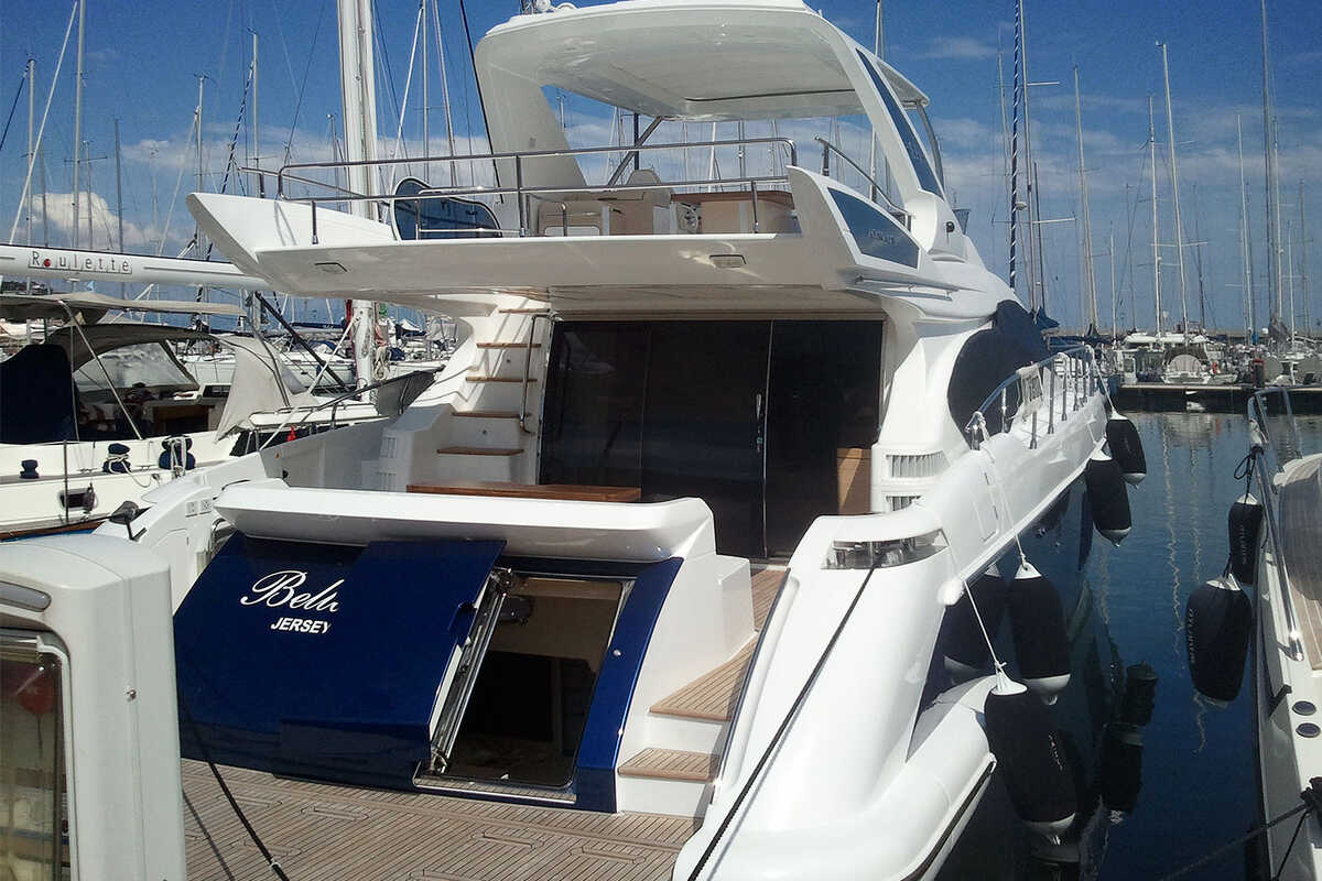 Экстерьер Azimut 64 2013