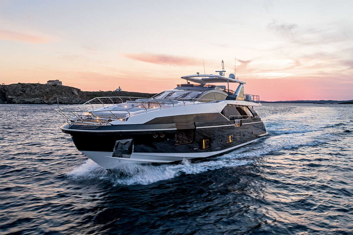Экстерьер Azimut Grande 27METRI