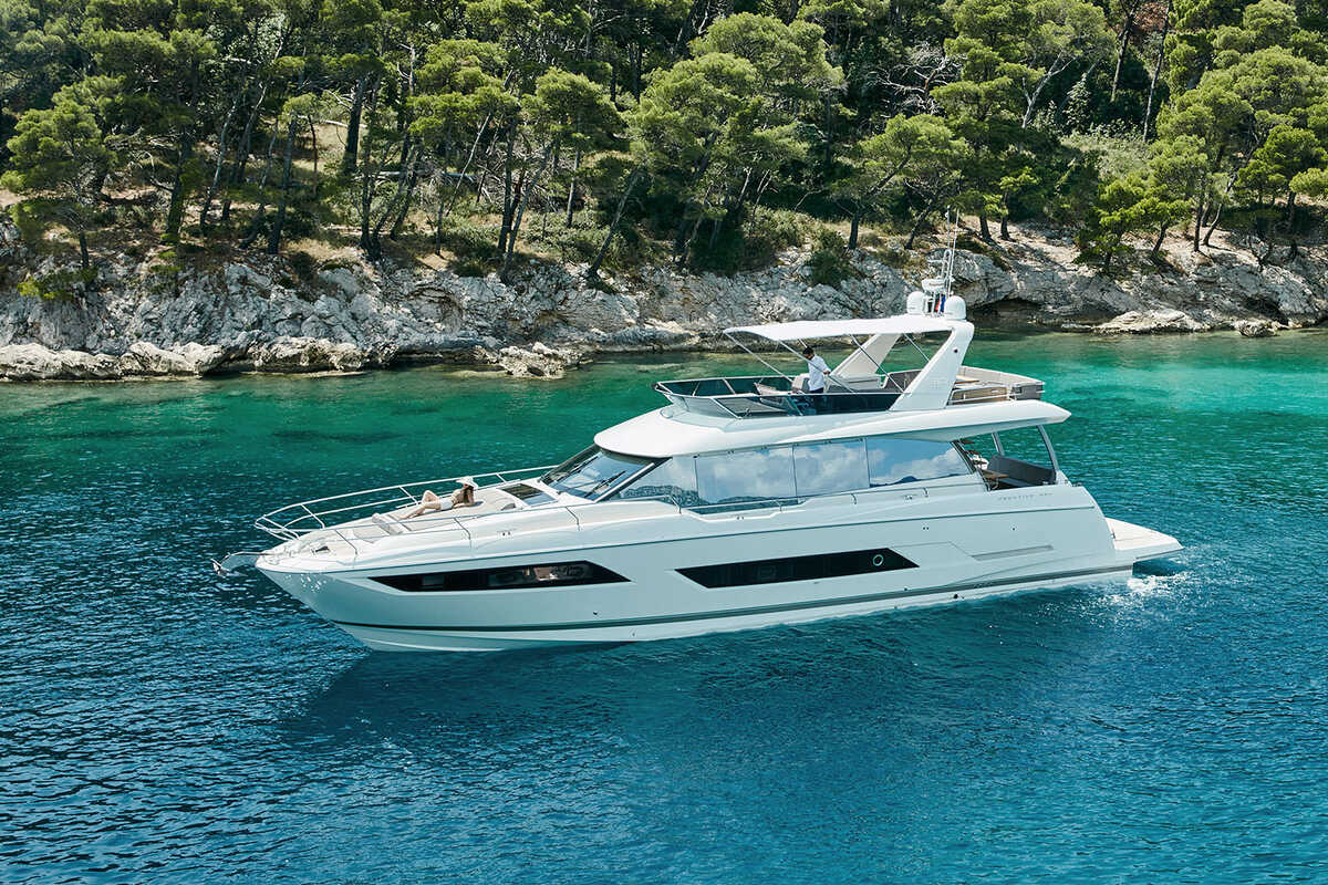 Экстерьер Prestige 680