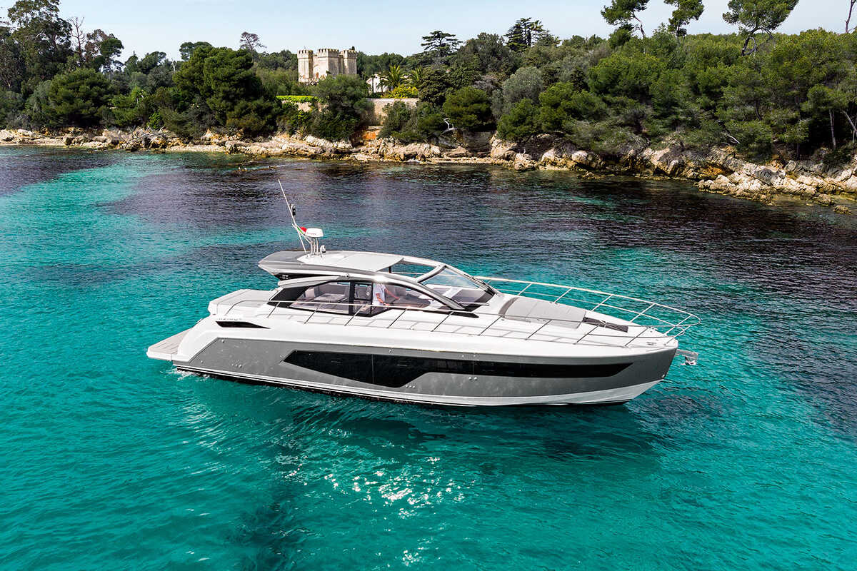 Экcтерьер Atlantis 51