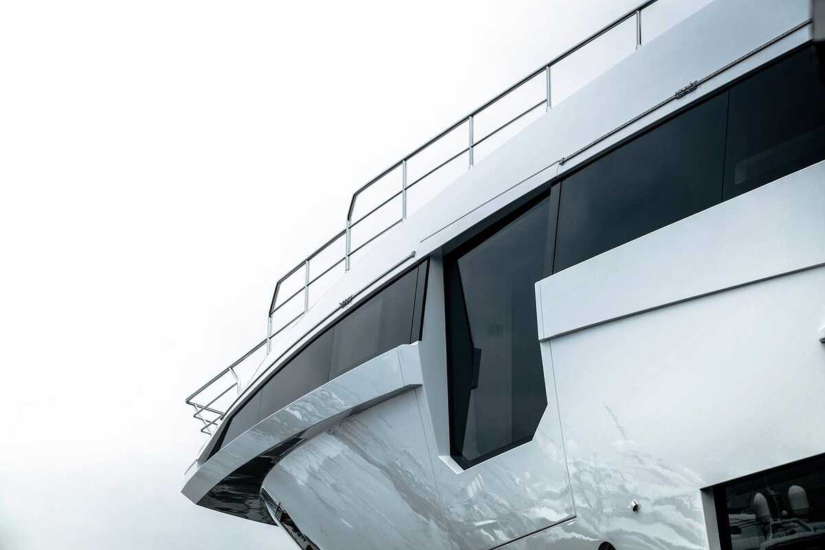Экстерьер Azimut Grande 35 METRI