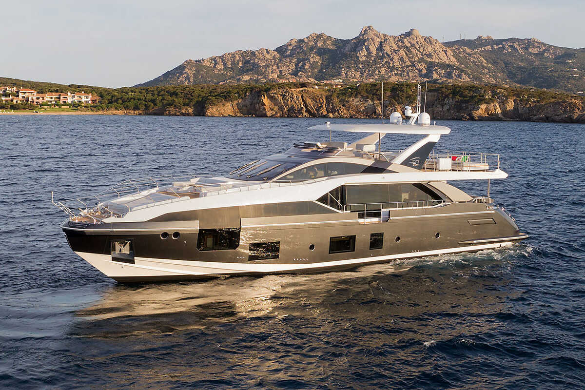 Экстерьер Azimut Grande 27METRI