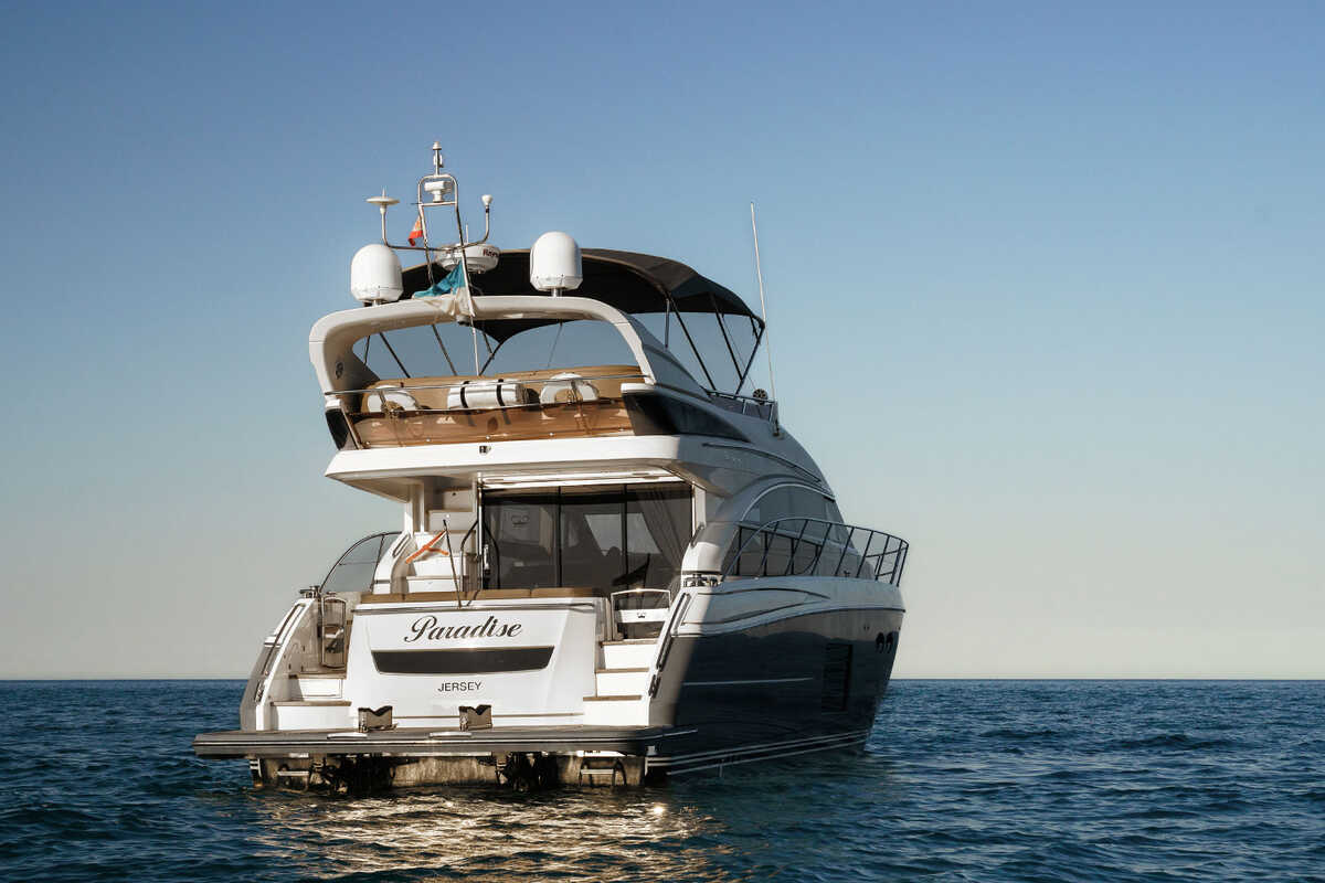 Экстерьер Princess 56<br/>M/Y Paradise 2015