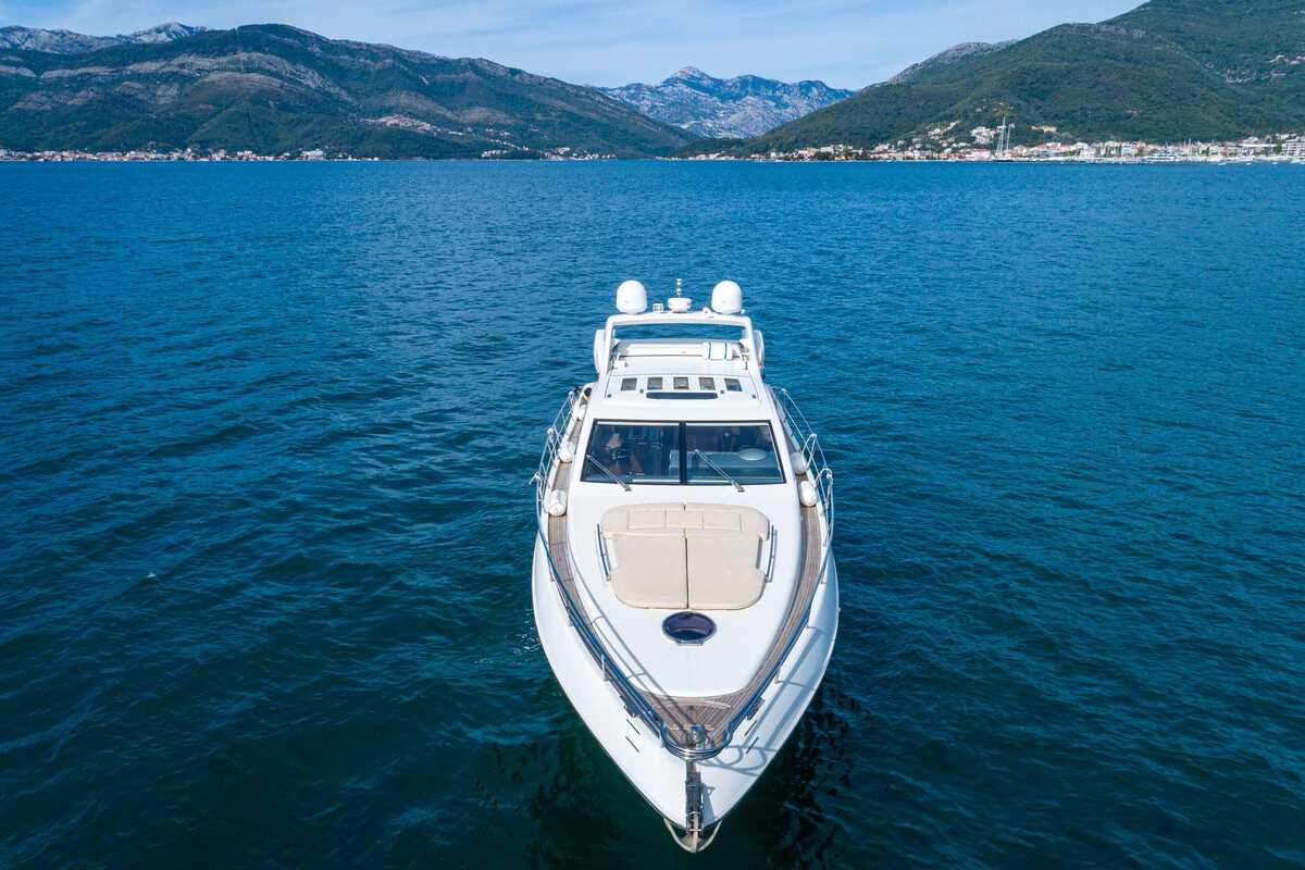 Экстерьер Azimut 68s