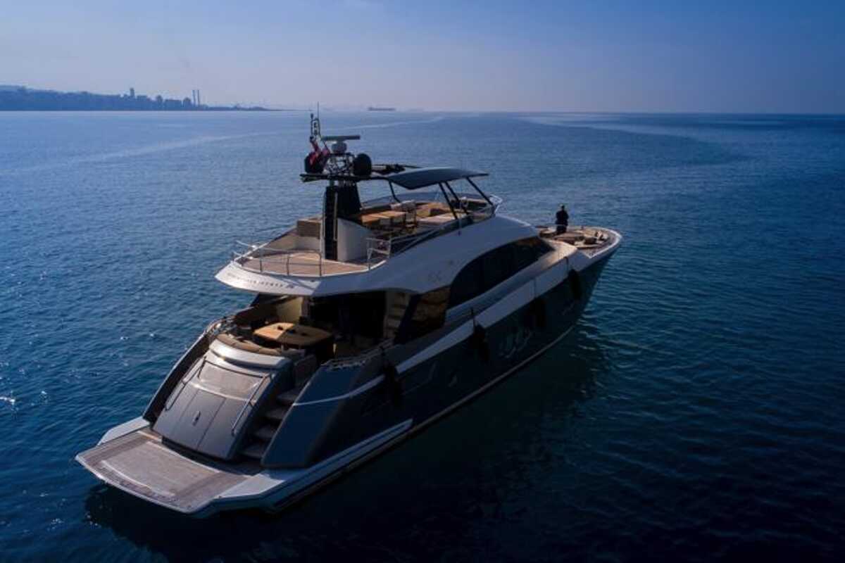 Экстерьер Monte Carlo 76