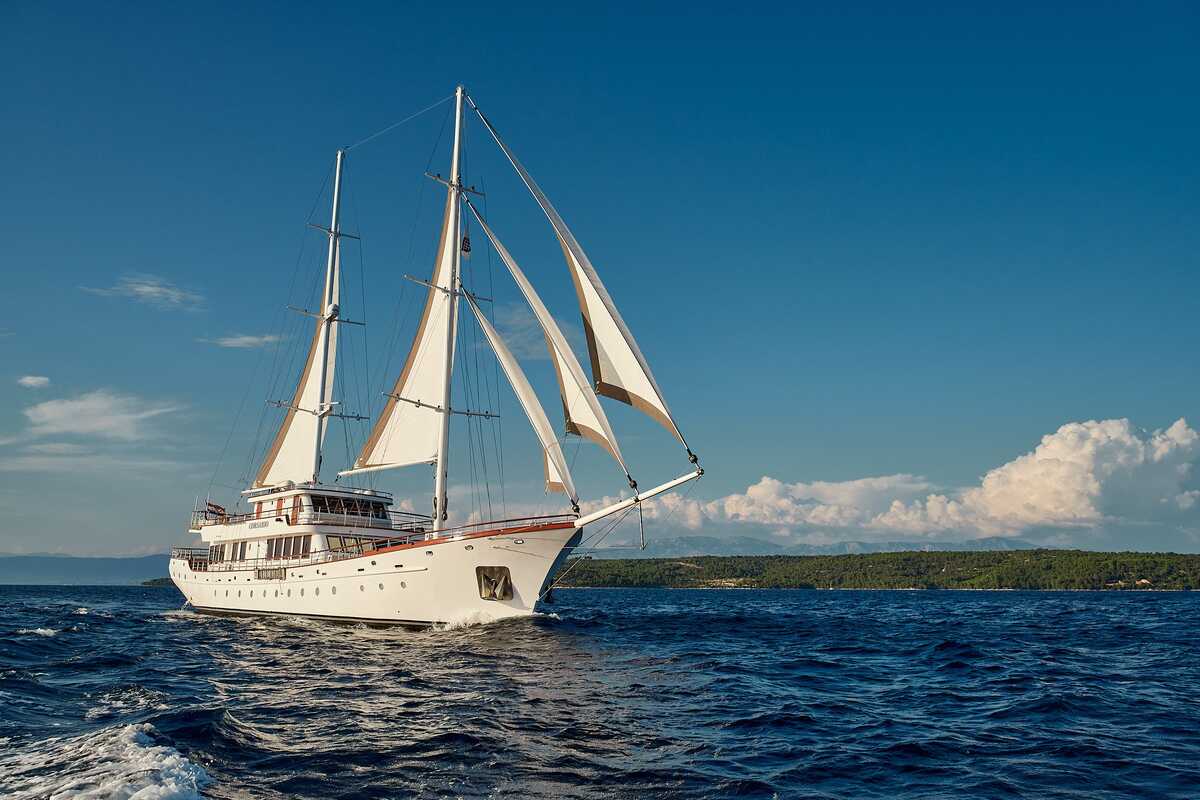 Radez CORSARIO, 48.00 м