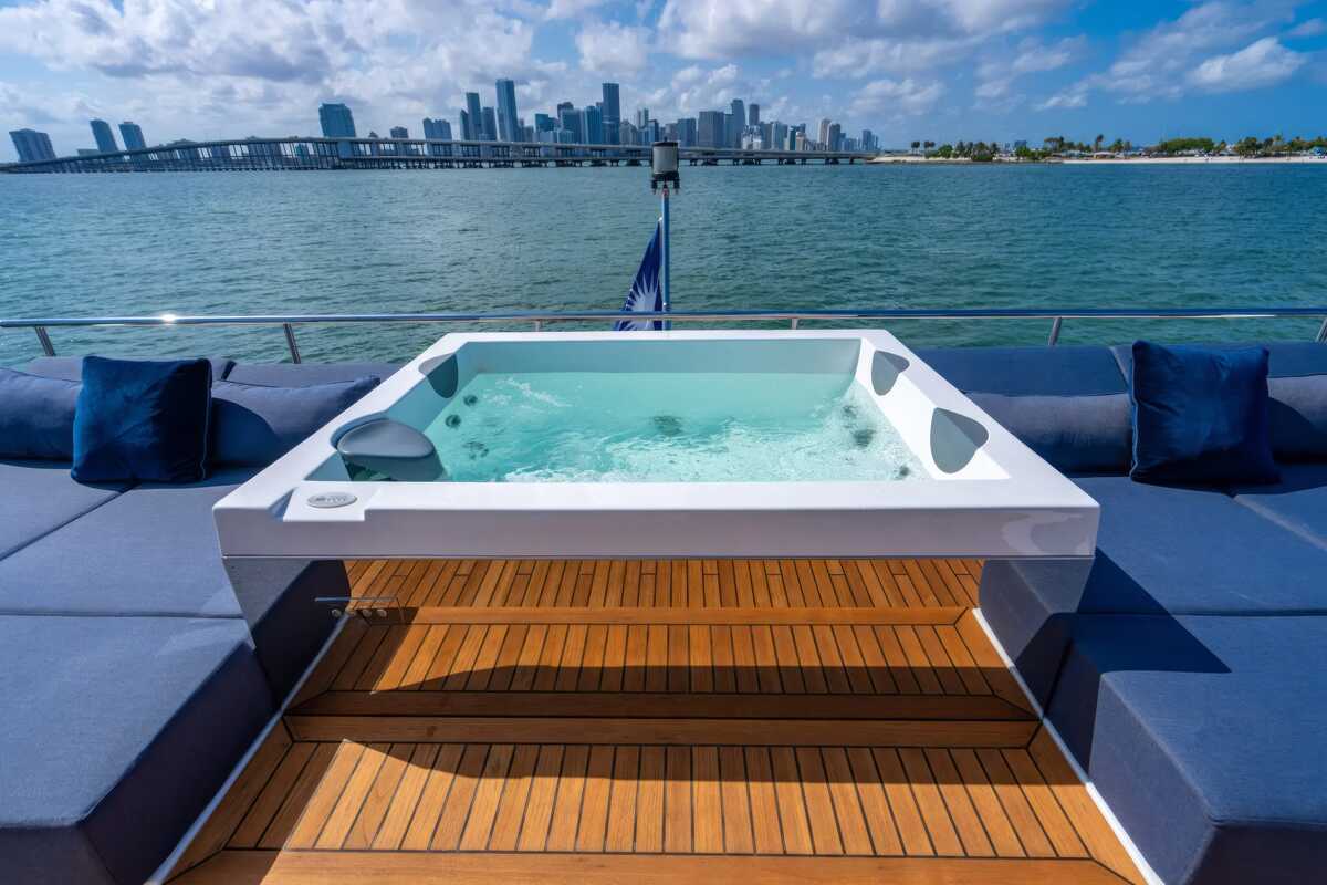 Azimut CARPE DIEM, 31.27 м