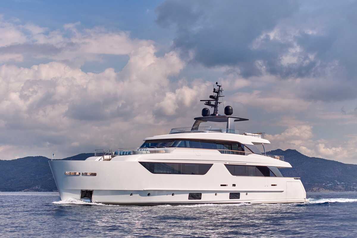 Sanlorenzo K2, 35.75 м