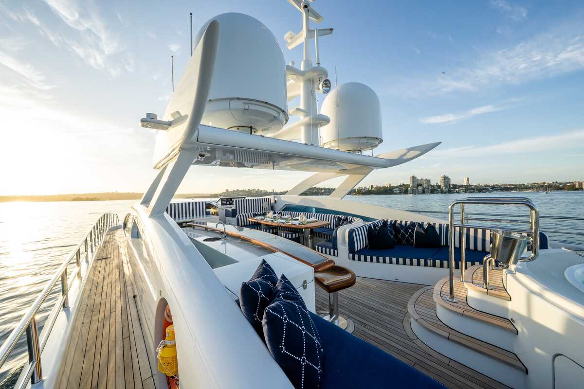 Heesen LUMIR, 37.00 м