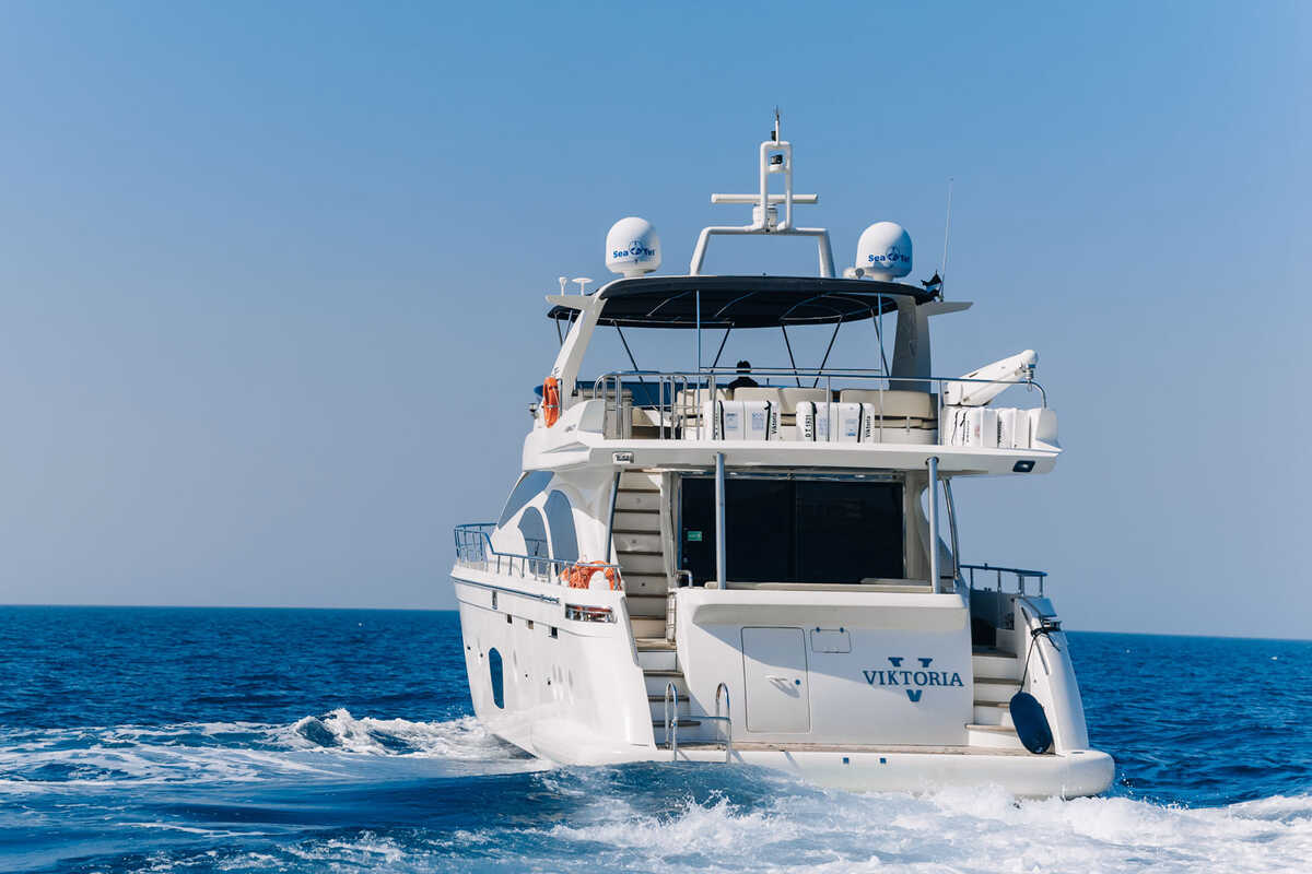 Azimut 75 M/Y Viktoria