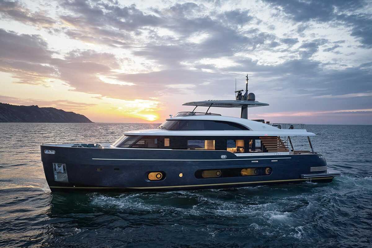 Экстерьер Magellano 25 METRI
