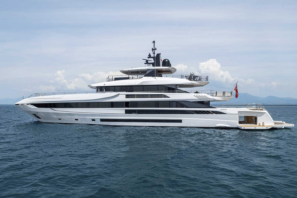 Экстерьер Mangusta Oceano 50