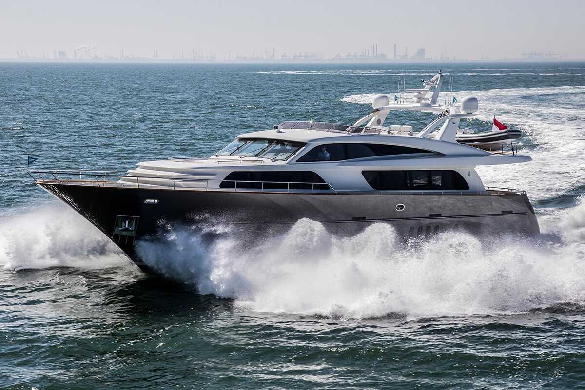 Экстерьер Van der Valk 26 m RPH