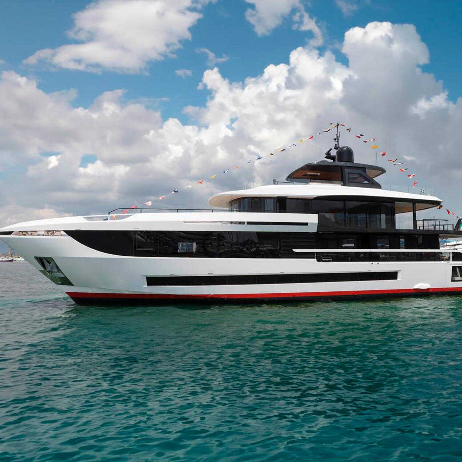 Первая Mangusta Oceano 39 спущена на воду