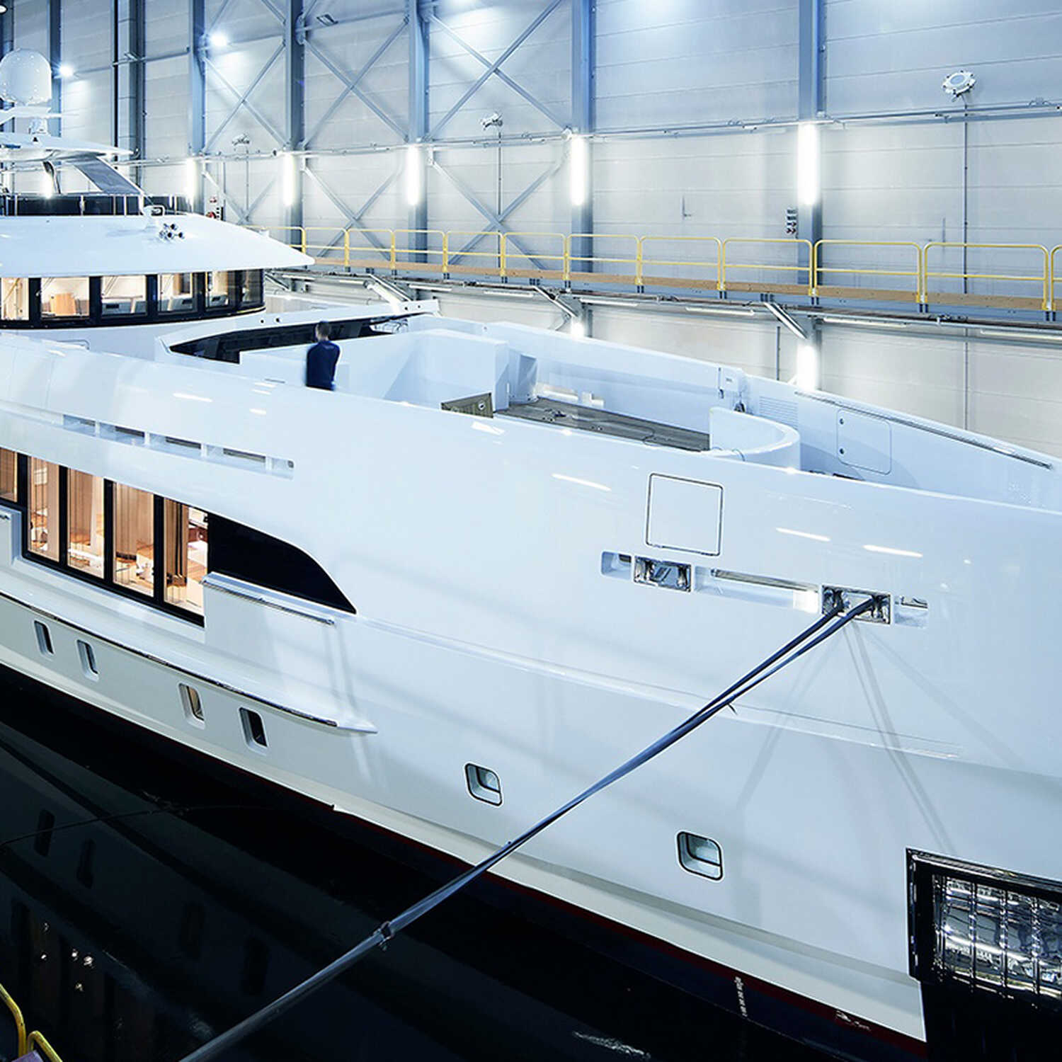 Electra от Heesen: дизель + электричество