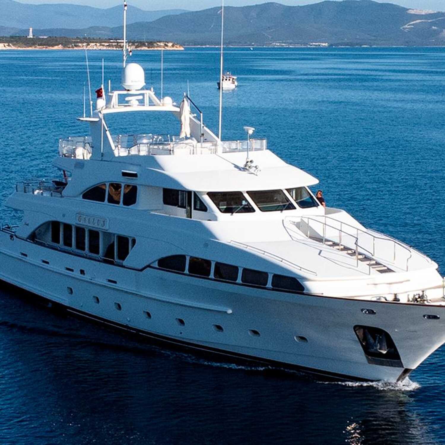 Benetti Classic 115 - продано
