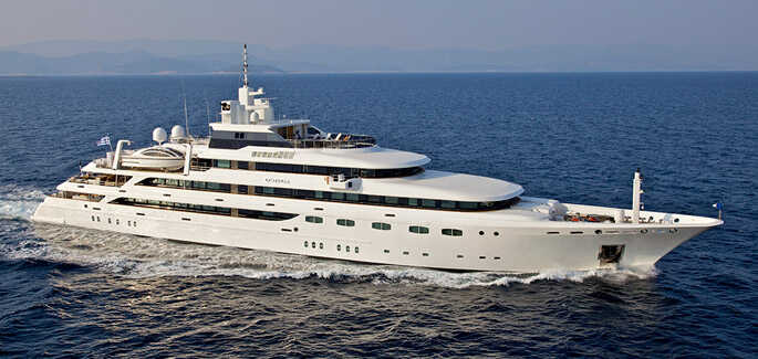 Golden Yachts 82.5 Omega