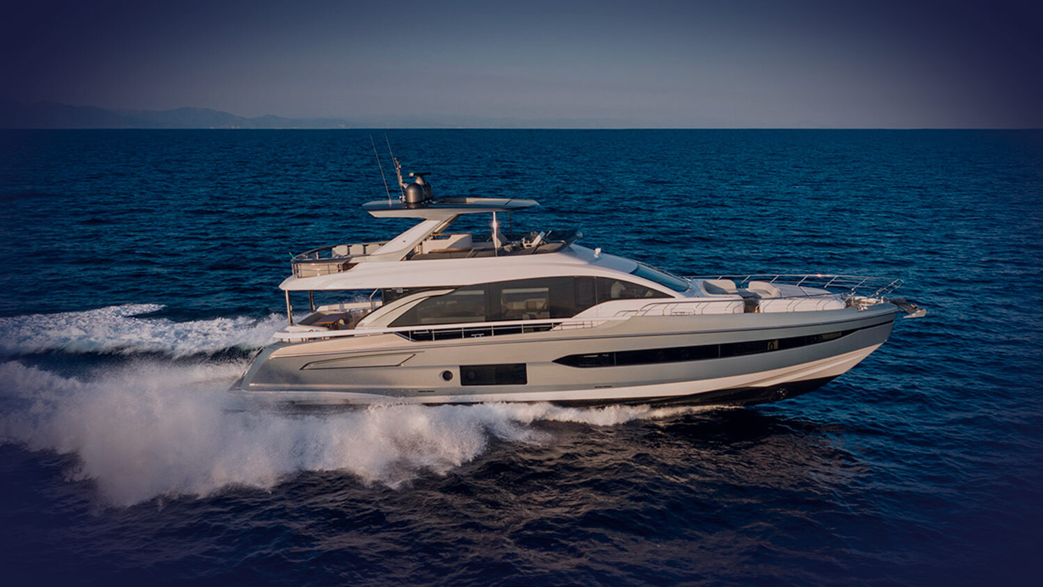 Azimut Flybridge 78
