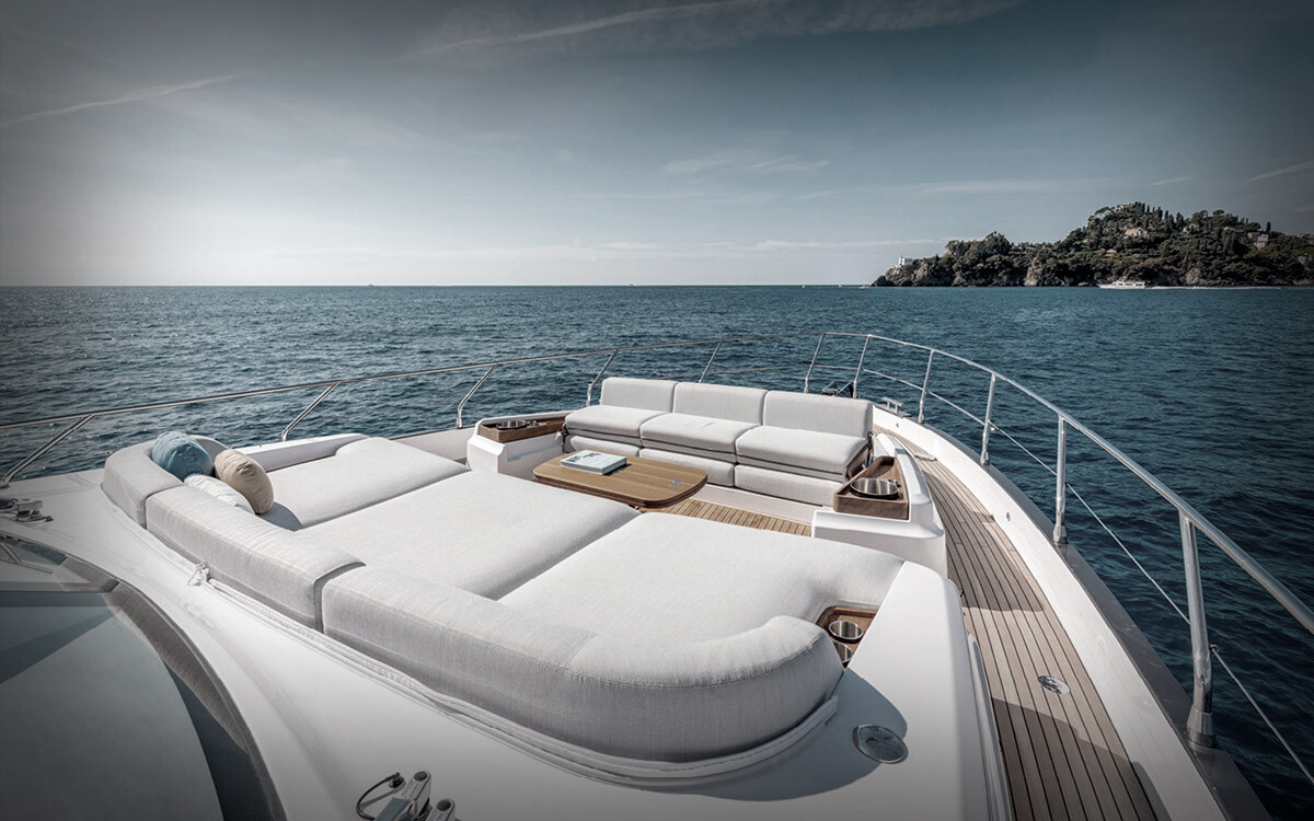 Azimut 68 M/Y SUNSTROKE